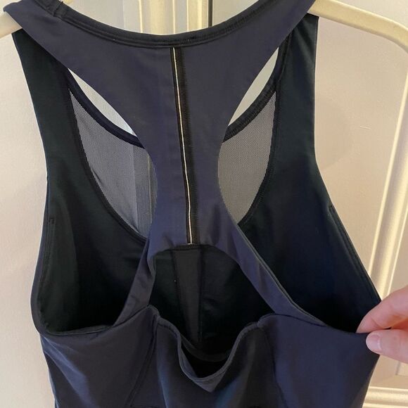 Lululemon Run Stuff Your Bra Tank Navy size 6 - Picture 6 of 12